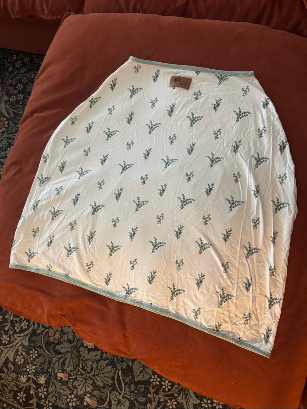Kyte Baby Car Seat and Nursing Cover